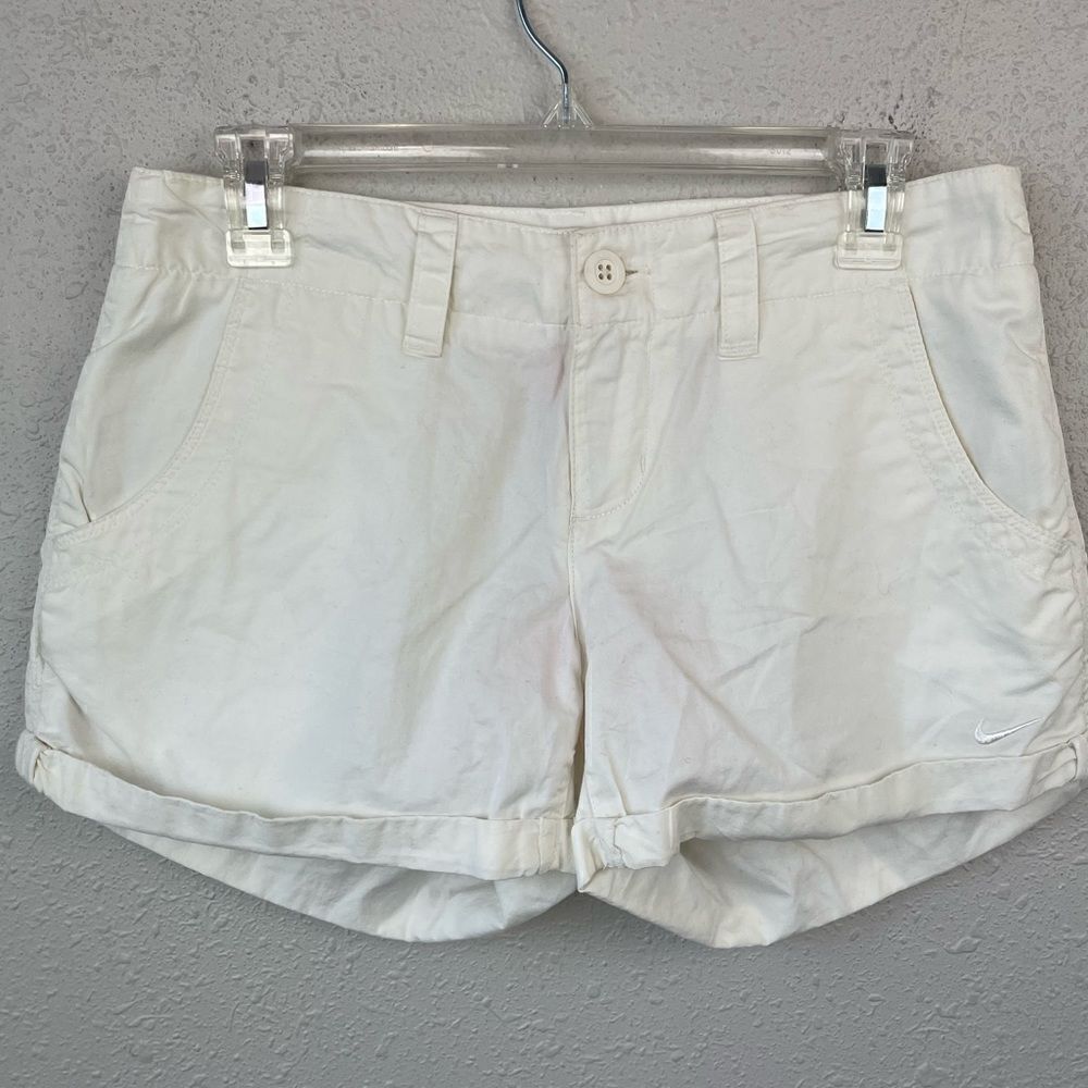 NWT Nike White Shorts Size 6